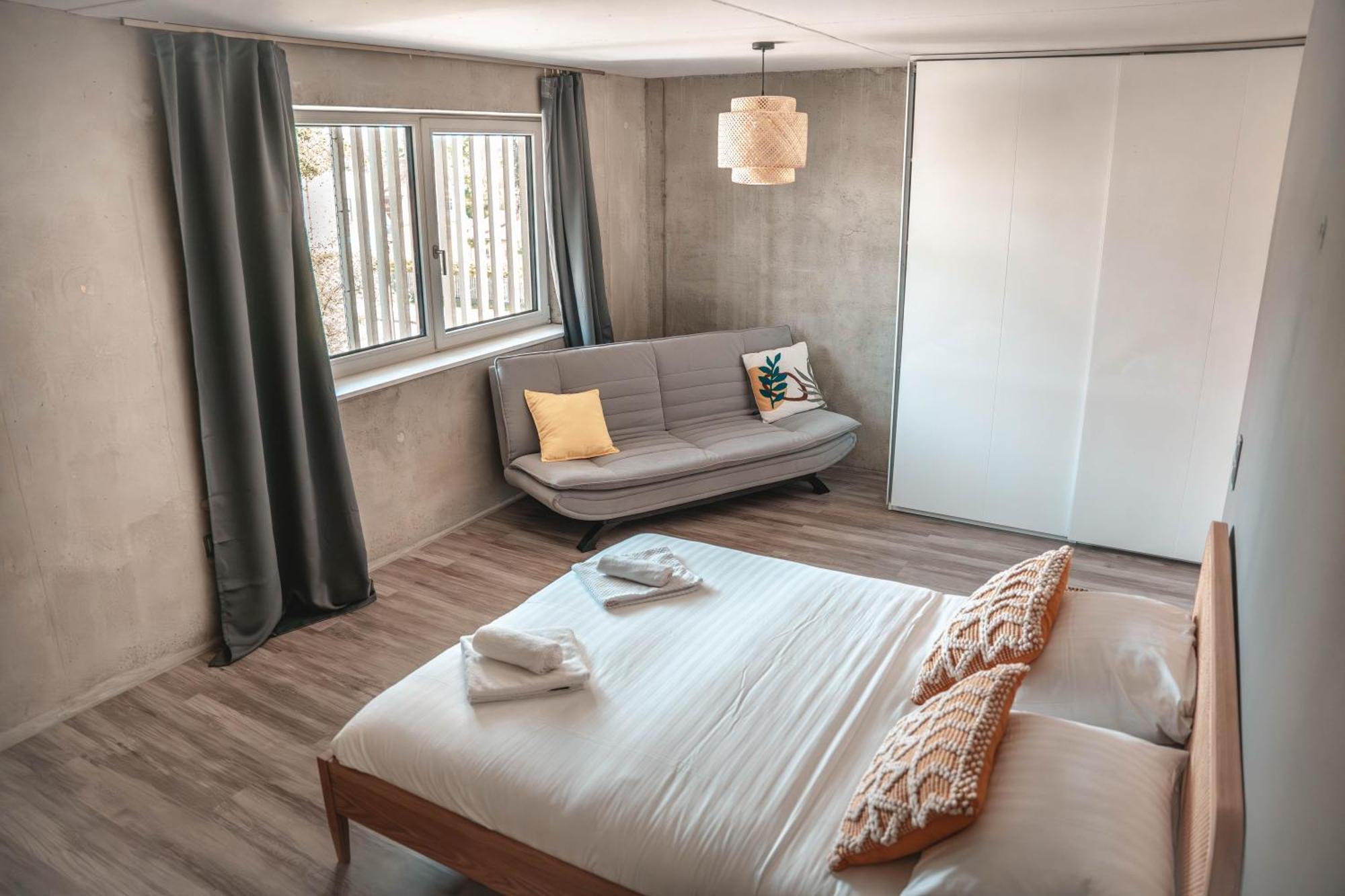 شقة Sunset Club - Loft - 155 M2 Sichtbeton - Zentral ميمنغن المظهر الخارجي الصورة