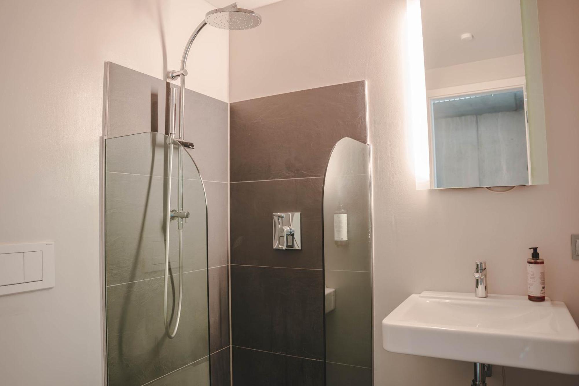 شقة Sunset Club - Loft - 155 M2 Sichtbeton - Zentral ميمنغن المظهر الخارجي الصورة